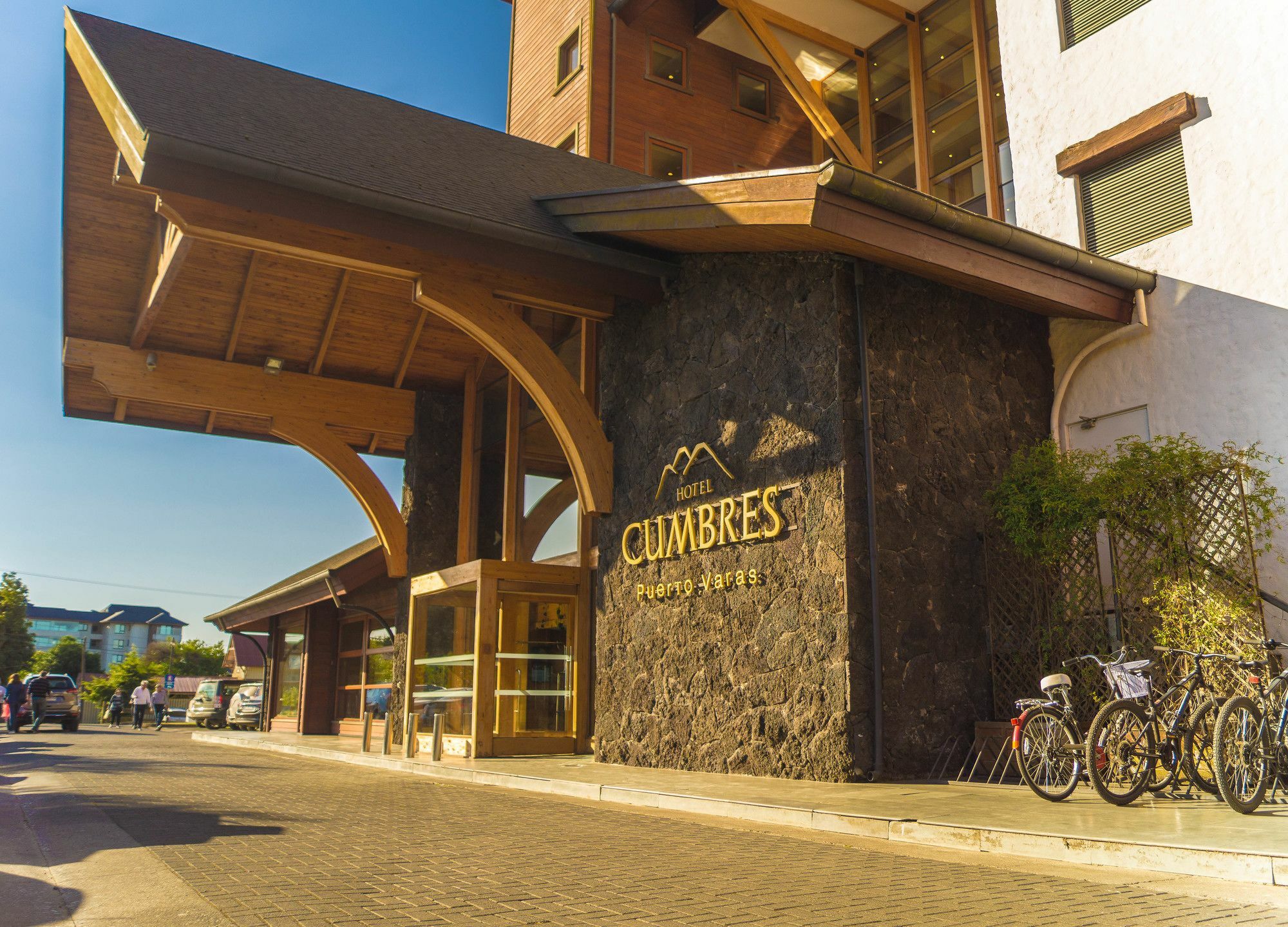 Wyndham Puerto Varas Pettra ภายนอก รูปภาพ Cumbres Hotel
